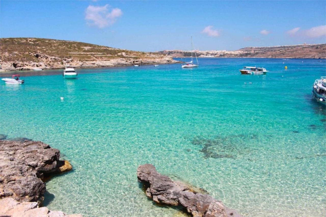 First Floor 2 Bedroom Apartment, Large Balcony, Amazing Sea Views, Communal Pool Peyia Esterno foto